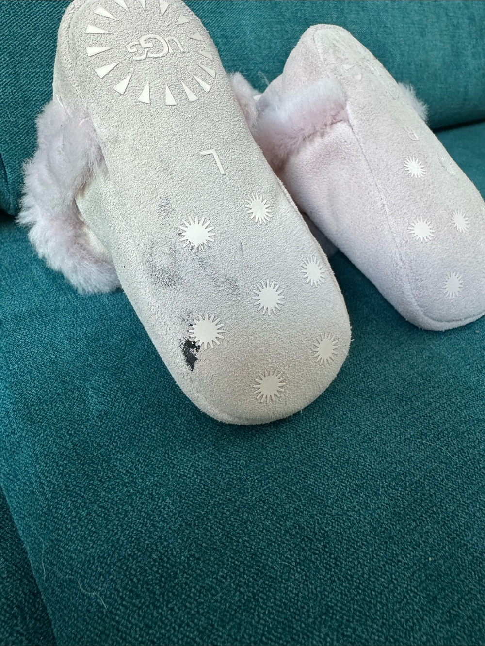 Pink uggs - Picture 5 of 5